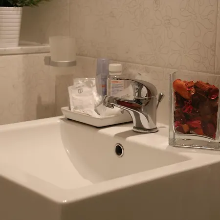 Dimora Delle Arti Guest house 3*