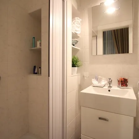Dimora Delle Arti Guest house 3*