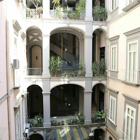 Dimora Delle Arti 3* Naples